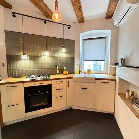 Apartment Z A B R S A I N T Z Dusza Xviii